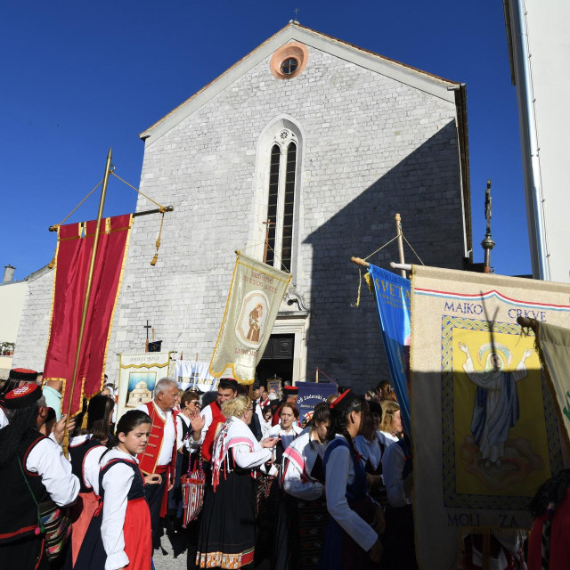 38788113
