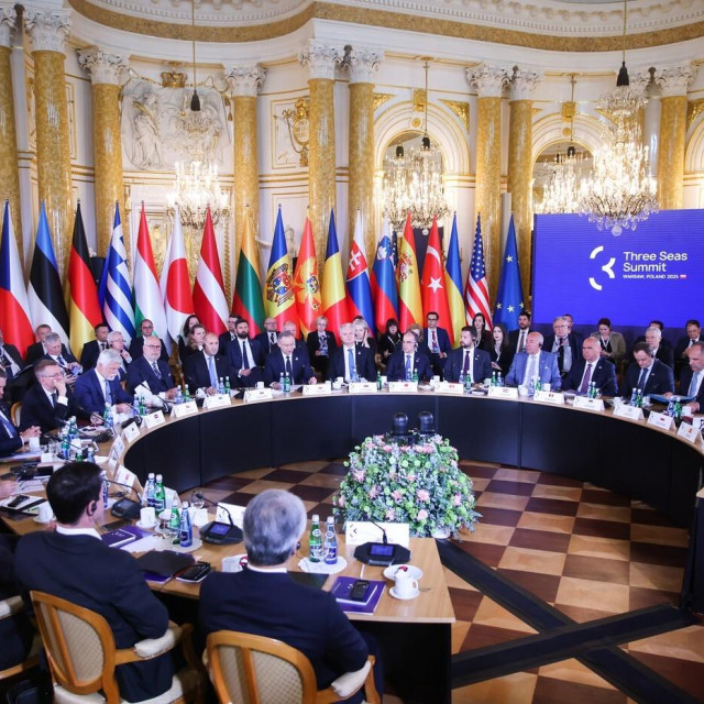 Strateško pitanje za budućnost Triju mora jest hoće li članstvo u inicijativi i dalje ostati isključivo otvoreno samo za države EU