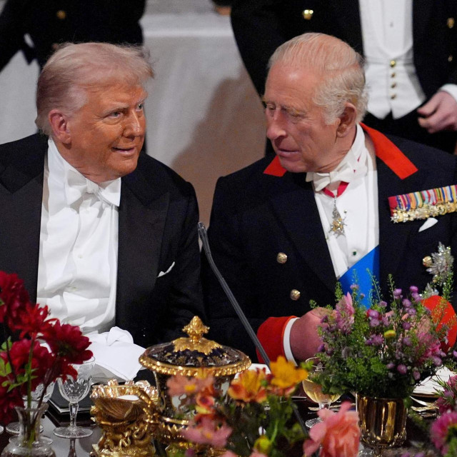 Američki predsjednik Donald Trump i kralj Karlo III. u dvorcu Windsor 2025.