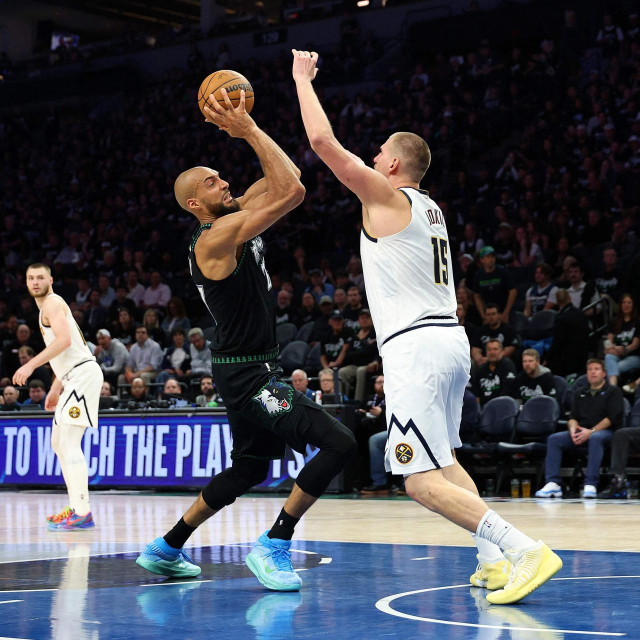 Rudy Gobert u ovom doigravanju radi sjajan posao protiv Nikole Jokića