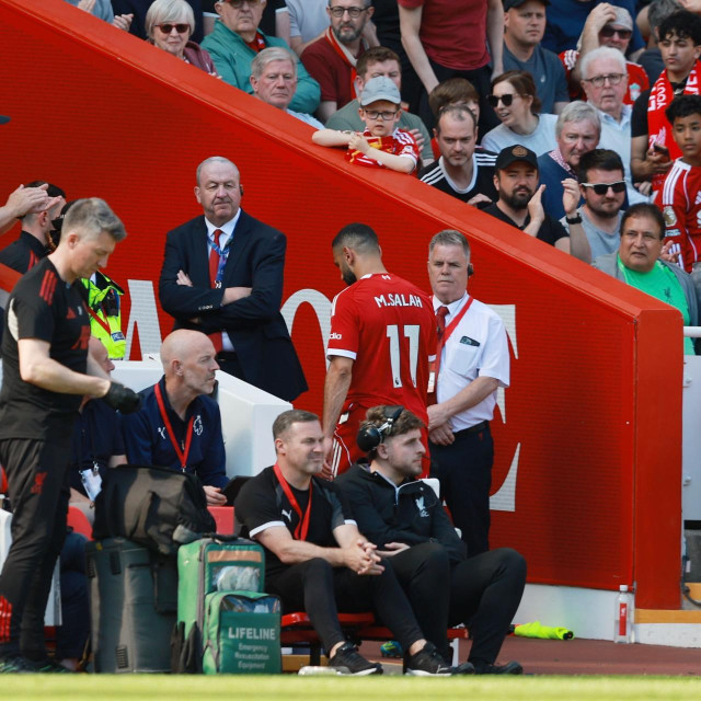 Mohamed Salah napušta teren nakon ozljede