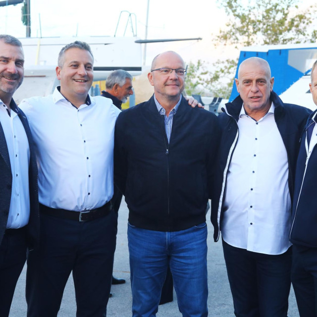 Luka Tvrdić, Marko Bertolino., Željko Sladić, Dalibor Radnić i Duje Brajević