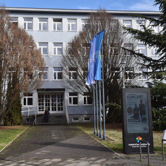 Zgrada Gradskog poglavarstva u Novoj Gradiški