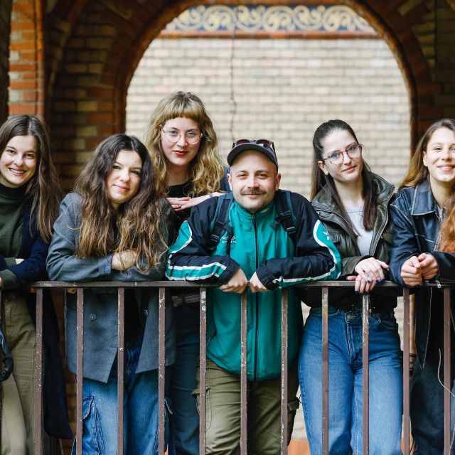 Organizatori kazališnog festivala KRADU

Petra Vigan, Ana Hren, Lucija Marketin, Borna Zanze, Karin Kucan, Tonina Ilić