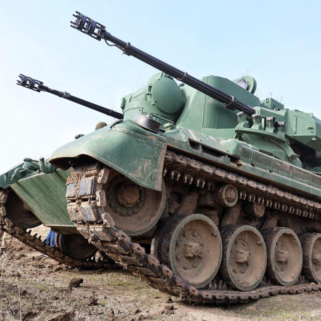 Flakpanzer Gepard, njemački protuzračni sustav naoružan s dva topa