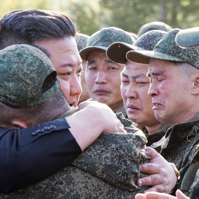 Kim Jong Un na ceremoniji otvaranja muzeja palim borcima