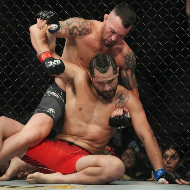 Colby Covington (gornja pozicija) vs. Jorge Masvidal (donja pozicija)