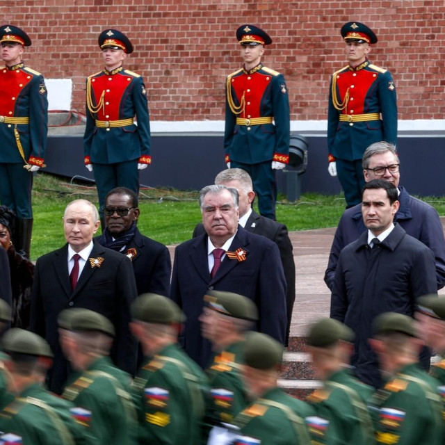 Xi Jinping, Vladimir Putin i Aleksandar Vučić na obilježavanju Dana pobjede u Moskvi