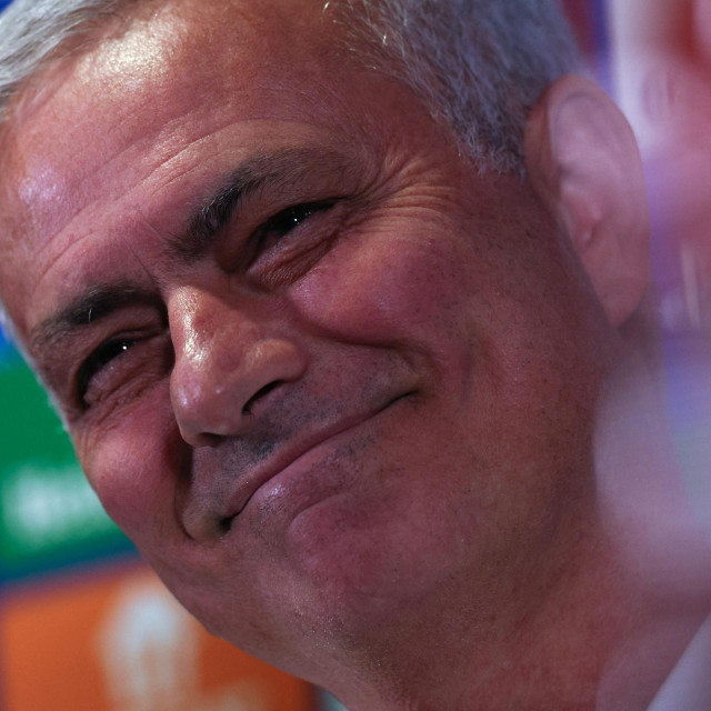 José Mourinho je trenutačno trener Benfice, ali prema pouzdanim izvorima će od iduće sezone možda biti na starom mjestu