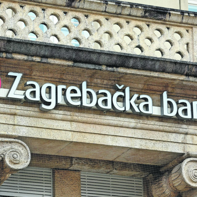 Neto prihod od kamata iznosio 136 milijuna eura i smanjen je za četiri milijuna eura ili  2,9 posto, pod utjecajem okruženja nižih kamatnih stopa