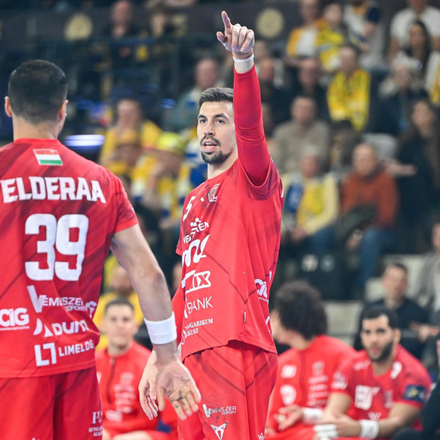 Ivan Martinović u dresu Veszprema