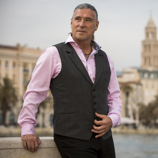 Goran Karan, pjevač