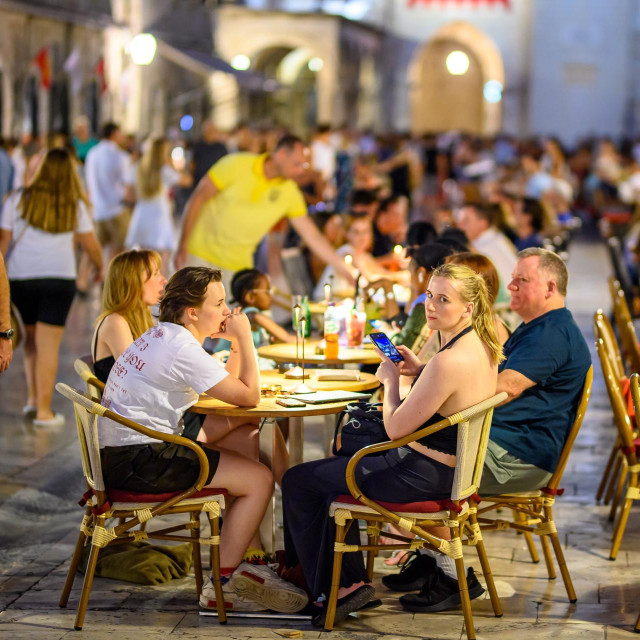 Gosti u Dubrovniku, ilustracija