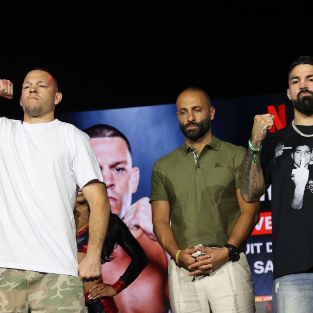Nate Diaz i Mike Perry te Nakisa Bidarian između njih