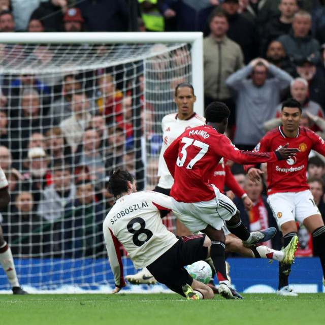 Manchester United svladao Liverpool 3:2 i osigurao povratak u Ligu prvaka — image 4