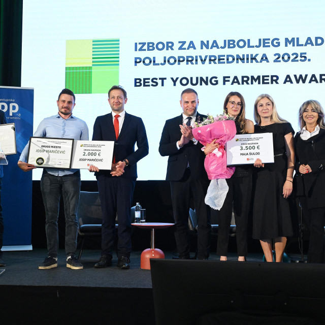 Dodjela nagrada prošlogodišnjim pobjednicima 