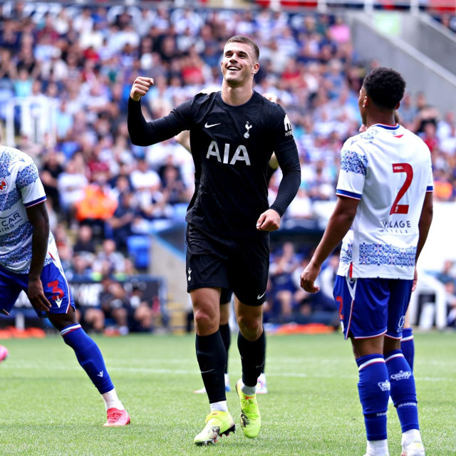 Tottenhamov sportski direktor Lange letio u Hamburg zbog Vuškovića: sprema se novi ugovor — image 3