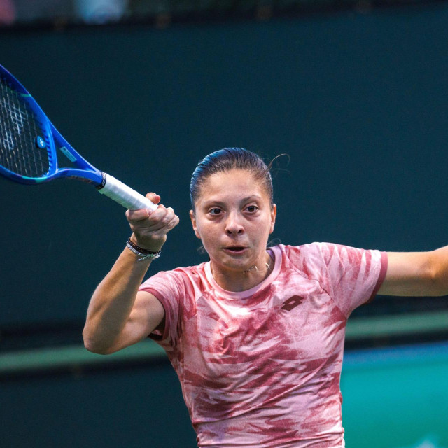 Ružić je u 1. kolu Rima svladala Uzbekistanku Kamilu Rahimovu sa 6-4, 1-6, 6-3