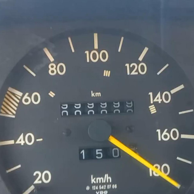 Mercedes 200D prelazi milijun kilometara