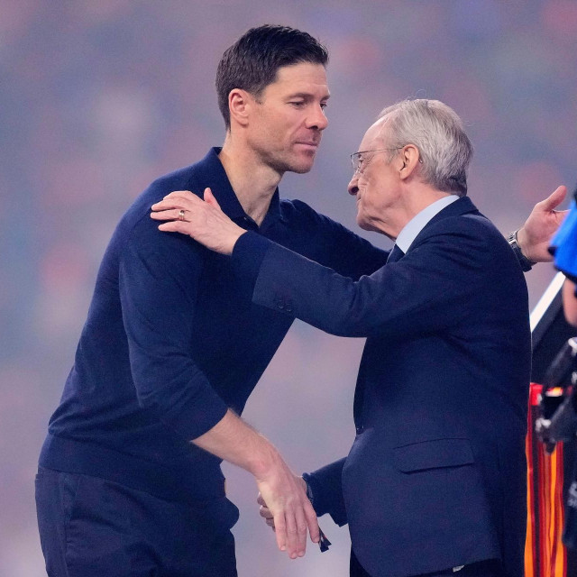Xabi Alonso i Florentino Perez