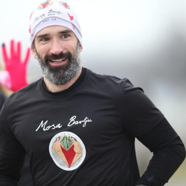 Poznati glumac i humanitarac Marko Cindrić treću godinu zaredom organizira humanitarni ultramaraton i akciju ‘Mosa bavlju‘