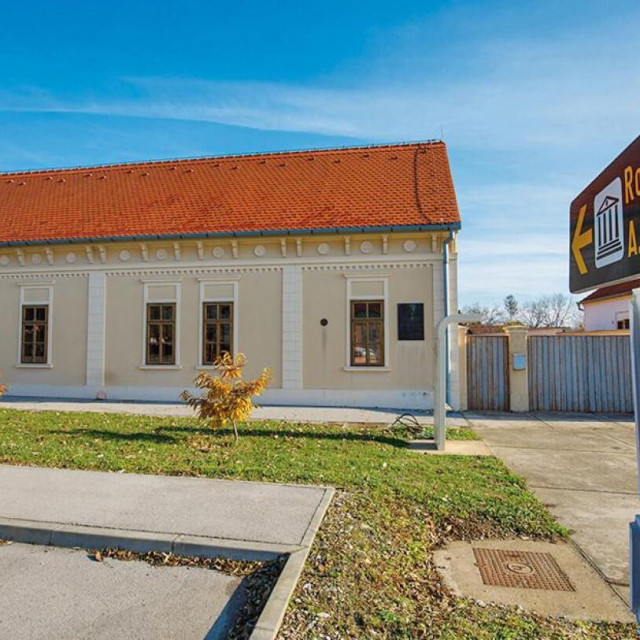 Kuća u Tovarniku