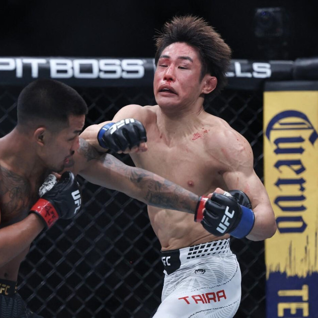 Joshua Van (lijevo) vs. Tatsuro Taira (desno)