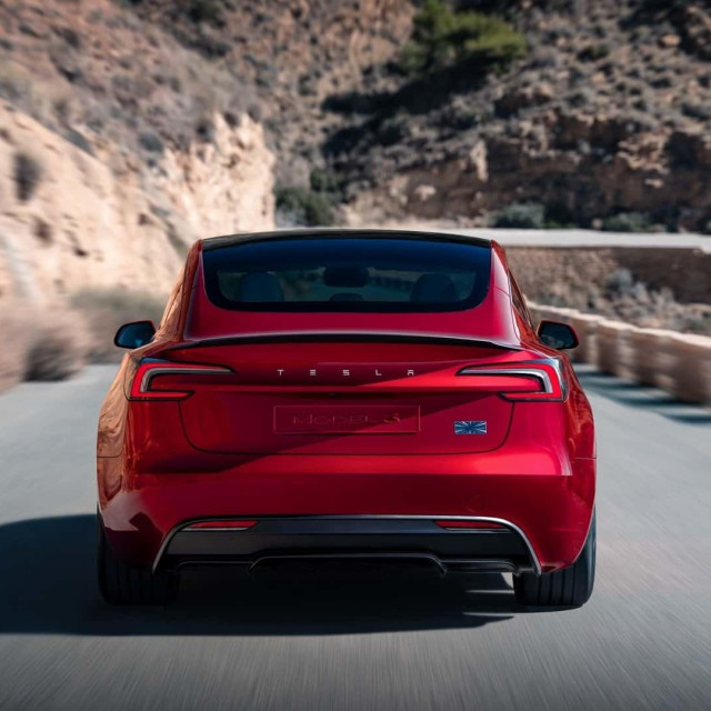 Tesla Model 3 Performance