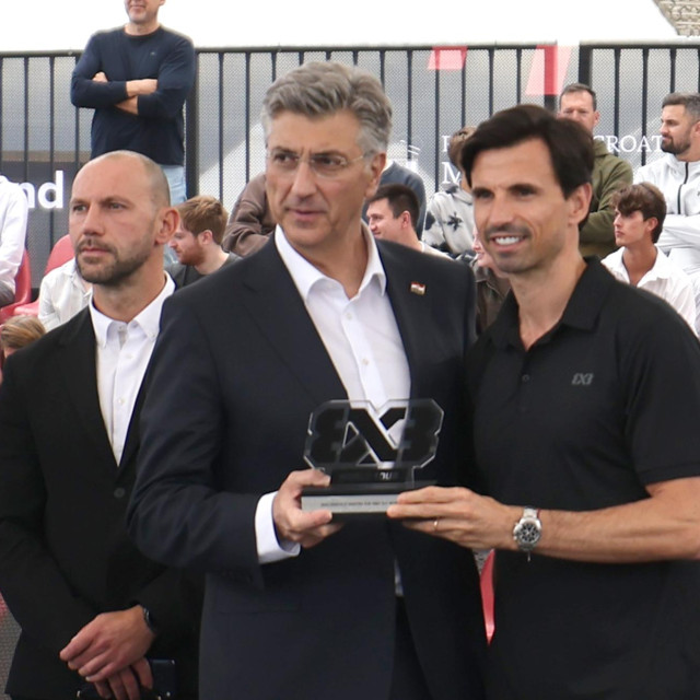 Predsjednik Vlade Andrej Plenković sa suradnicima prisustvovao je utakmici Miami - Fuengirola na košarkaškom turniru 3x3 FIBA World Tour Zadar 2026.