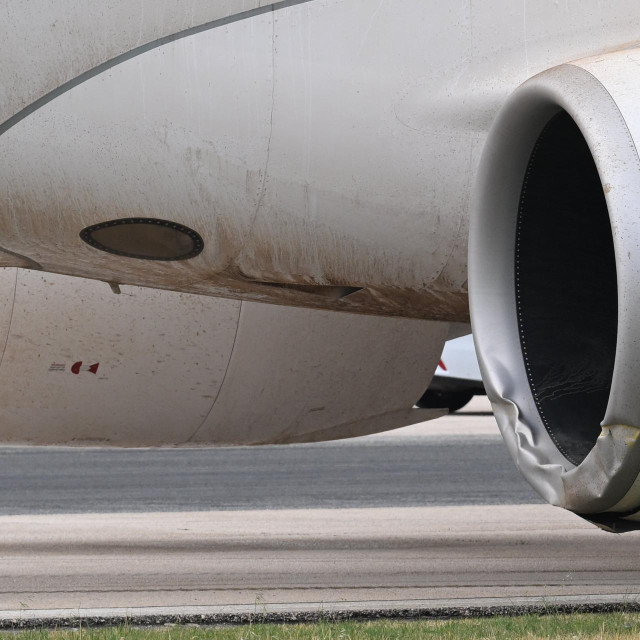 Avion Croatia Airlinesa Airbus 220 na relaciji Split - Frankfurt, pri polijetanju je izletio s piste