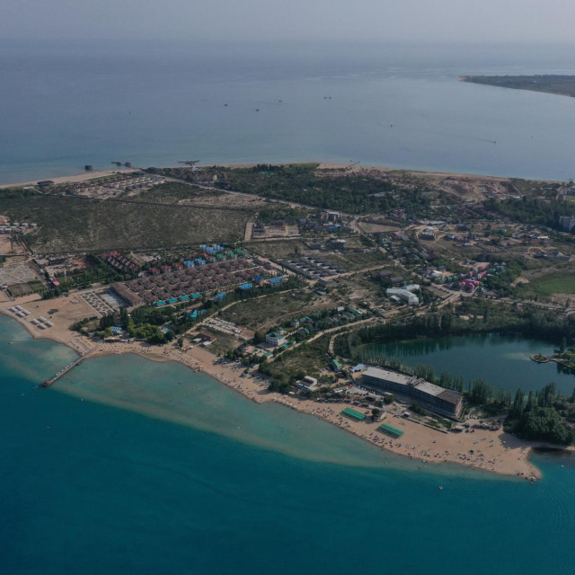 Jezero Issyk-Kul, 250 km od Biškeka, glavnoga grada Kirgistana