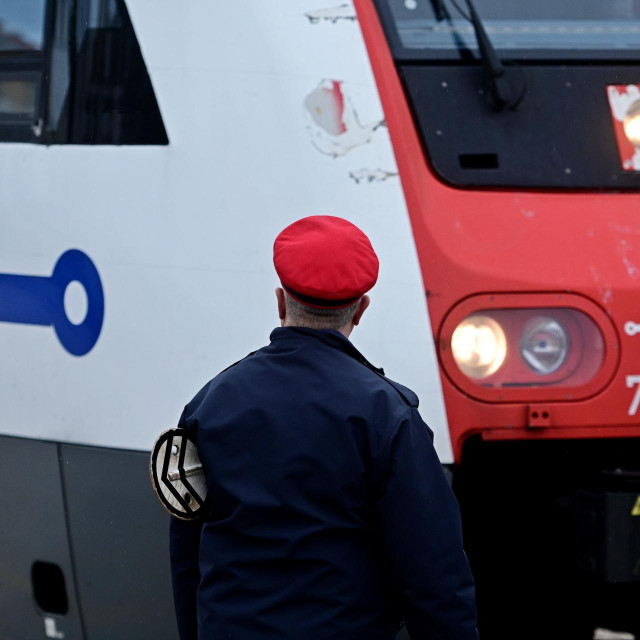 Ilustrativna fotogafija: Preventivni zastoj - zbog opasnosti od požara vlak na liniji Zagreb-Stuttgart na dionici Salzburg-München zaustavljen je, a putnici evakuirani