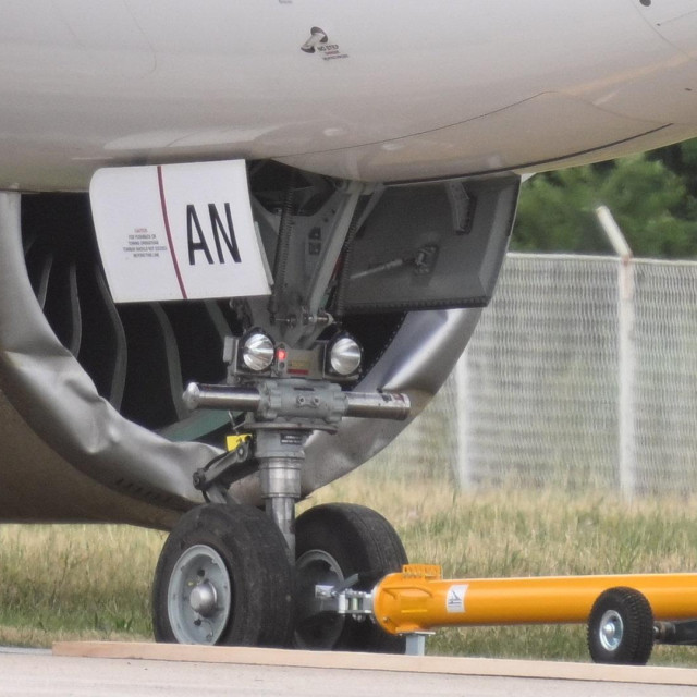 Avion Croatie Airlines koji je izletio s piste