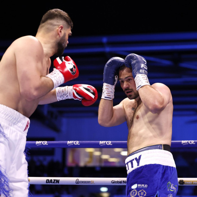 Filip Hrgović (lijevo) vs, Dave Allen (desno)