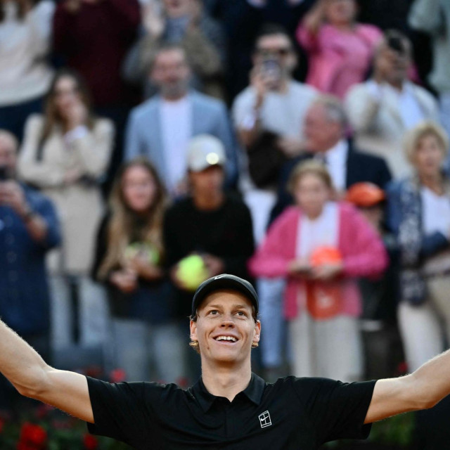 38940055