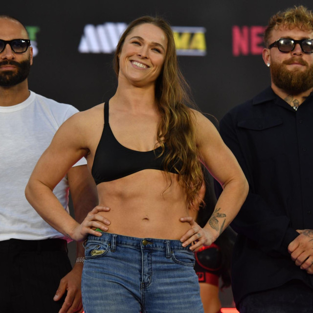 Nakisa Budarian, Ronda Rousey i Jake Paul 