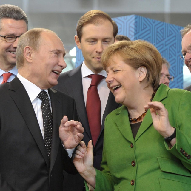 Vladimir Putin i Angela Merkel snimljeni 2013.