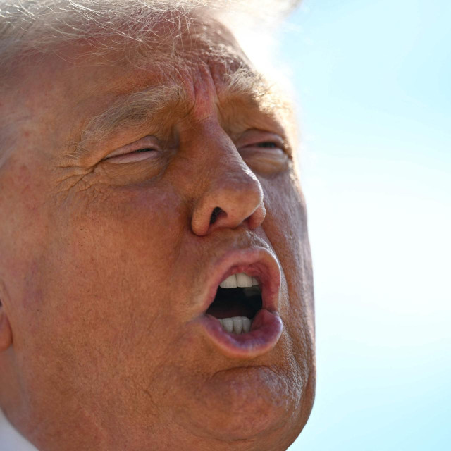 Trump je više puta prijetio napadima pa povukao prijetnje u posljednji čas