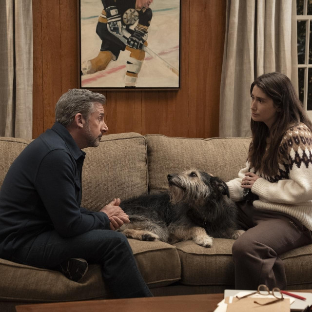 Steve Carell kao Greg Russo i Charli Clive kao njegova kćer Katie u hit seriji ”Pijetao”