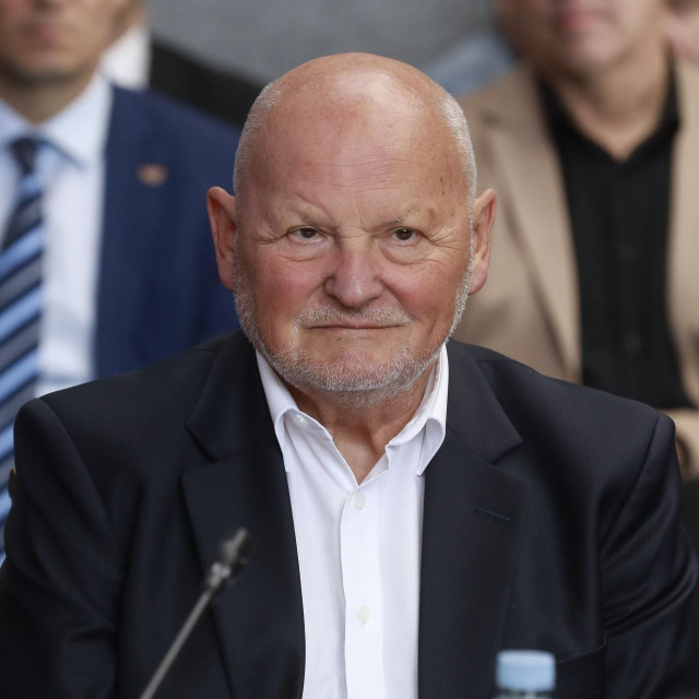 Zlatko Mateša na sjednici saborskog Odbora za obitelj, mlade i sport
