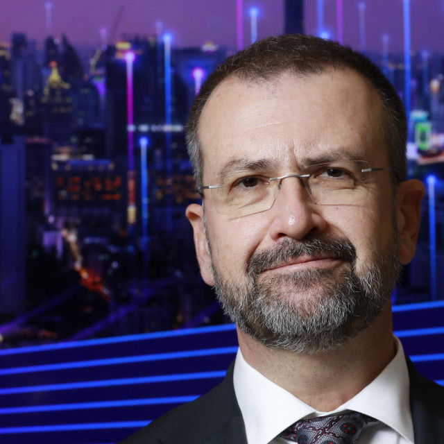 Predsjednik uprave Ericsson Nikola Tesla, Siniša Krajinović
 