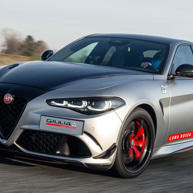 Alfa Romeo Giulia Quadrifoglio Luna Rossa