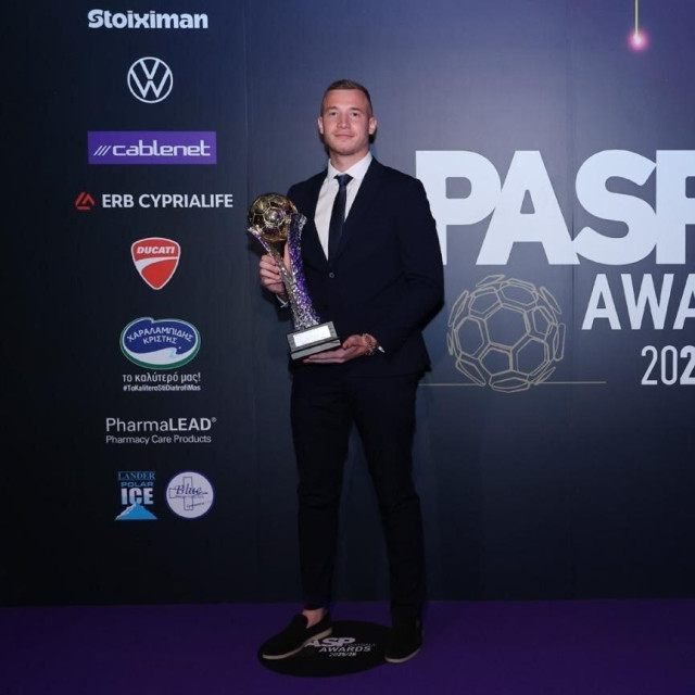 Mislav Zadro s nagradom za najboljeg golmana ciparske lige