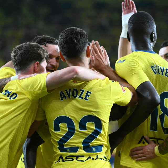 Nogometaši Villarreala u proslavi pogotka