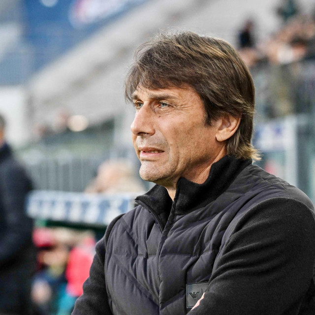 38700917
