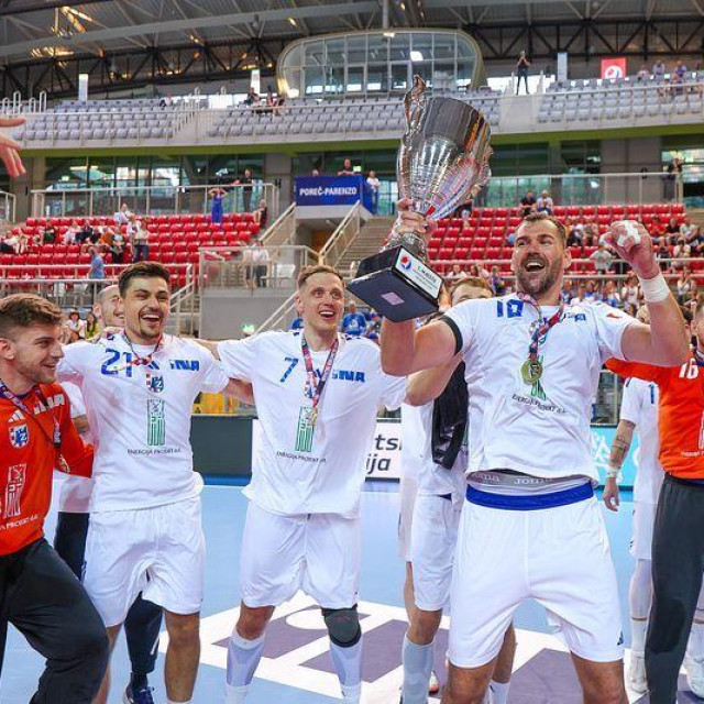 Gojun koji se oprašta i suigrači uzeli su novi naslov