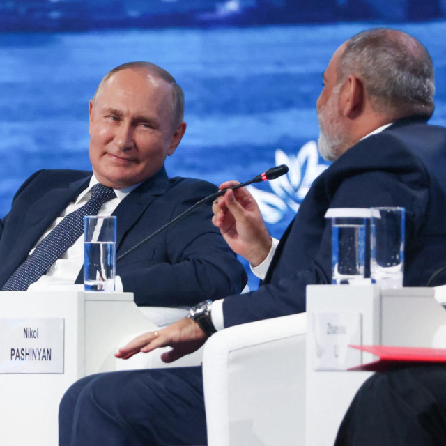 Ruski predsjednik Vladimir Putin i armenski premijer Nikol Pašinjan