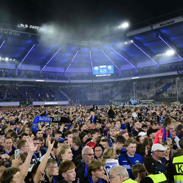 Euforija nakon što se Paderborn vratio u Bundesligu