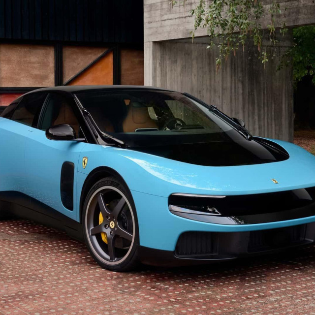 Ferrari Luce
