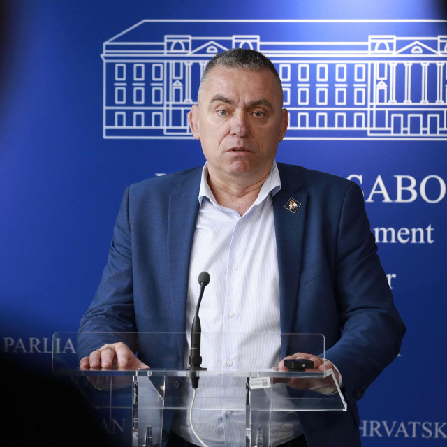 Stipo Mlinarić
 